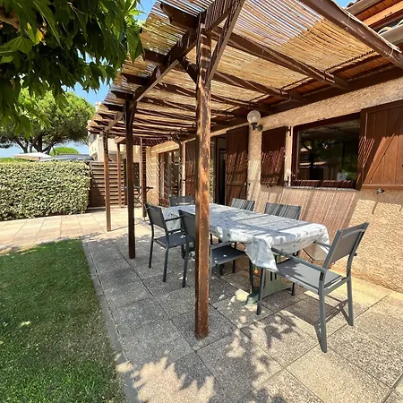 Villa Domaine De A 600m De La Plage, Climatisee 3 7 Couchages Wifi Animations Piscines En Supplements Lrtamj36 *